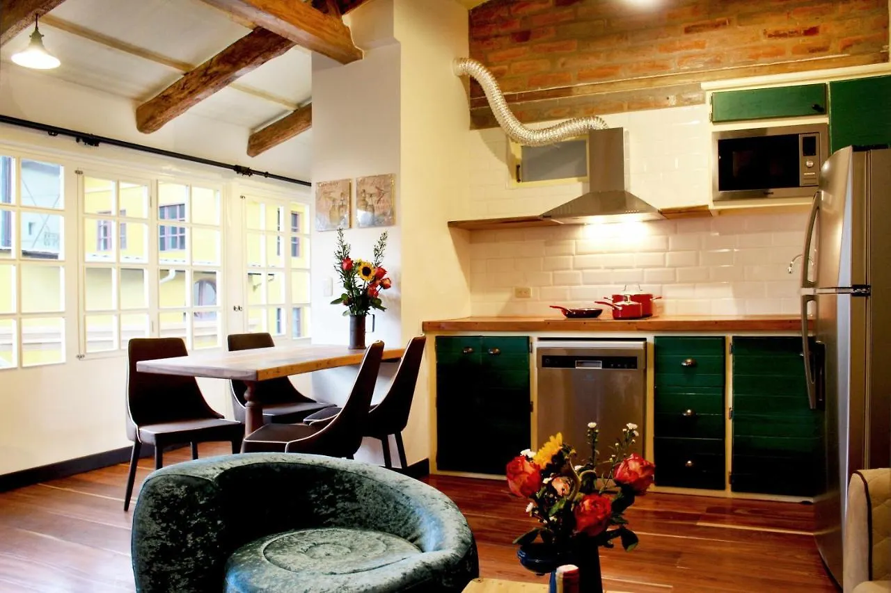Old Town Quito Suites 0*,
